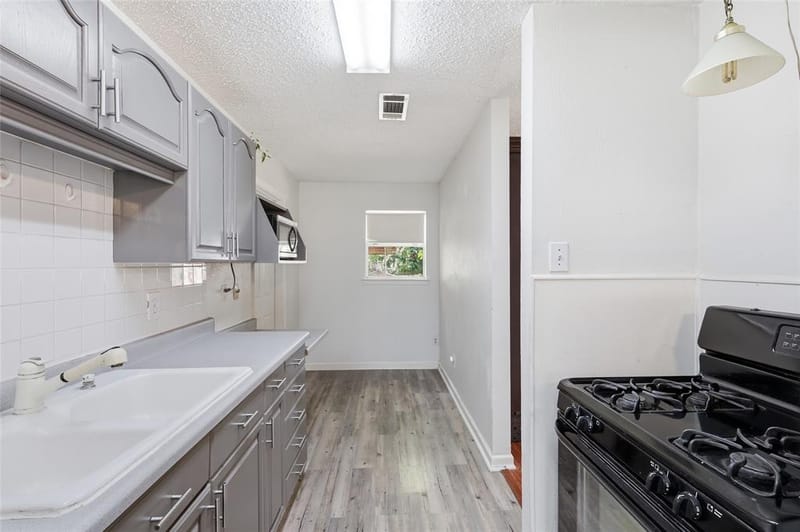 3005 18th Street, Plano TX 75074 - Photo 8