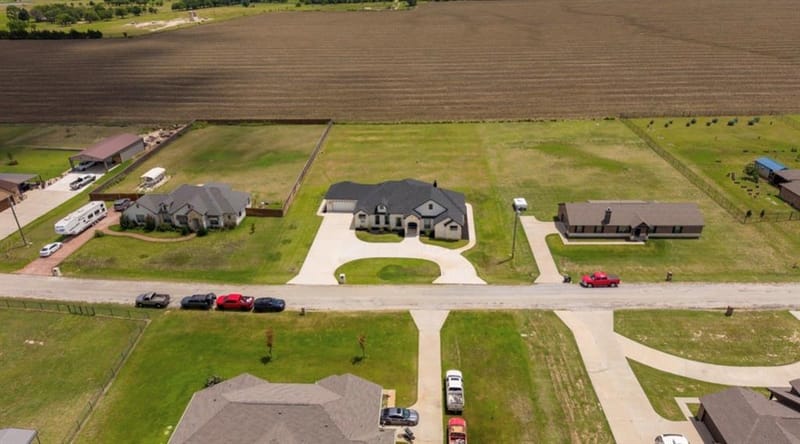 8224 Harvest Drive, Grandview TX 76050 - Photo 3
