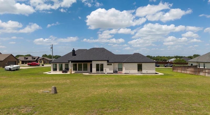 8224 Harvest Drive, Grandview TX 76050 - Photo 30