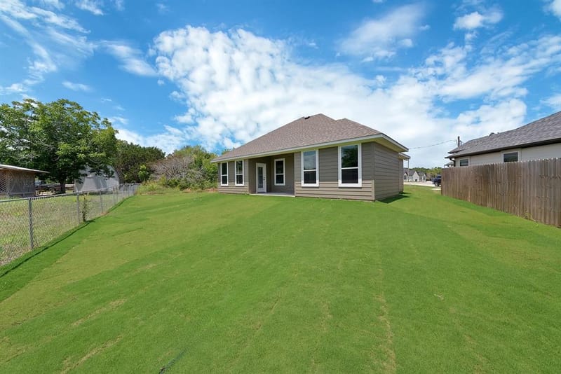 5115 Waterbury Court, Granbury TX 76048 - Photo 34
