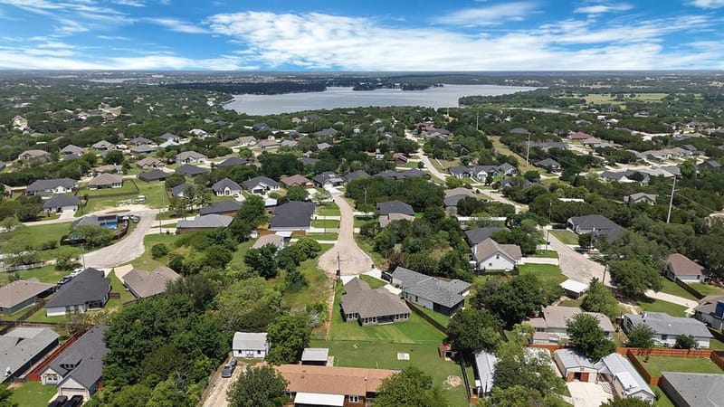 5115 Waterbury Court, Granbury TX 76048 - Photo 8