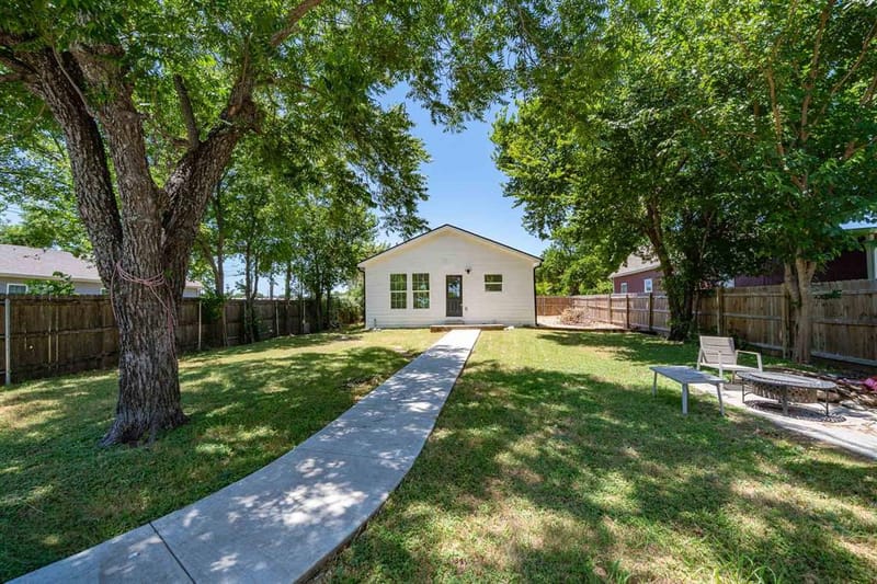 1920 S 18th Street, Waco TX 76706 - Photo 23