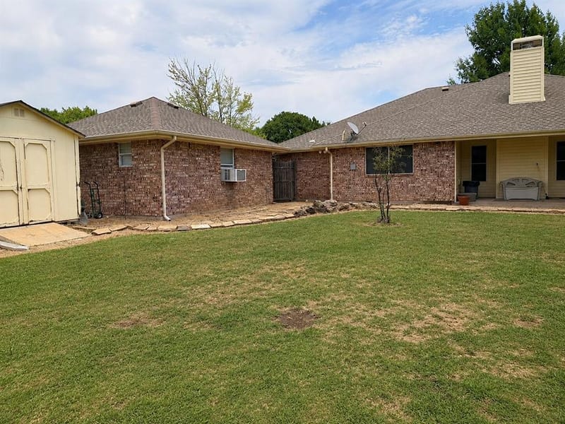 421 Bluebonnet Lane, Red Oak TX 75154 - Photo 3