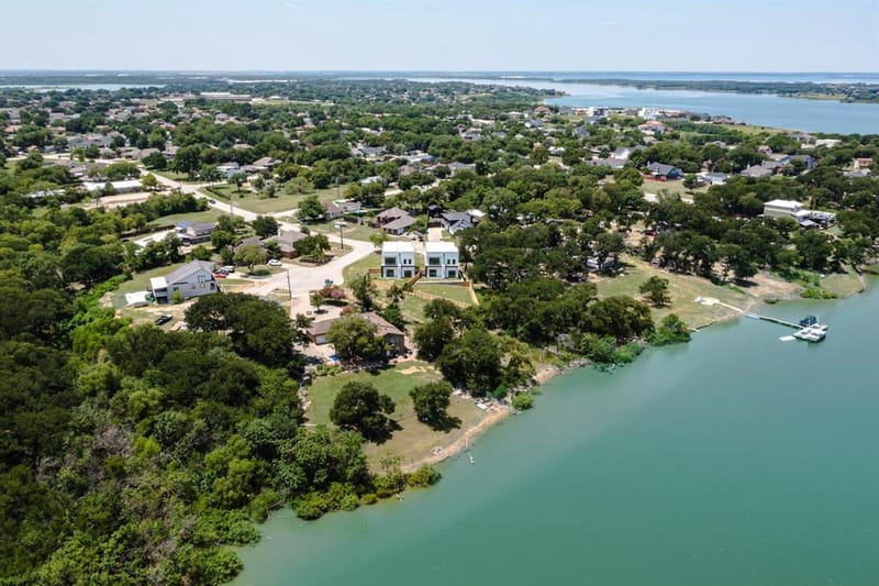 4601 Willow Court, The Colony TX 75056 - Photo 4