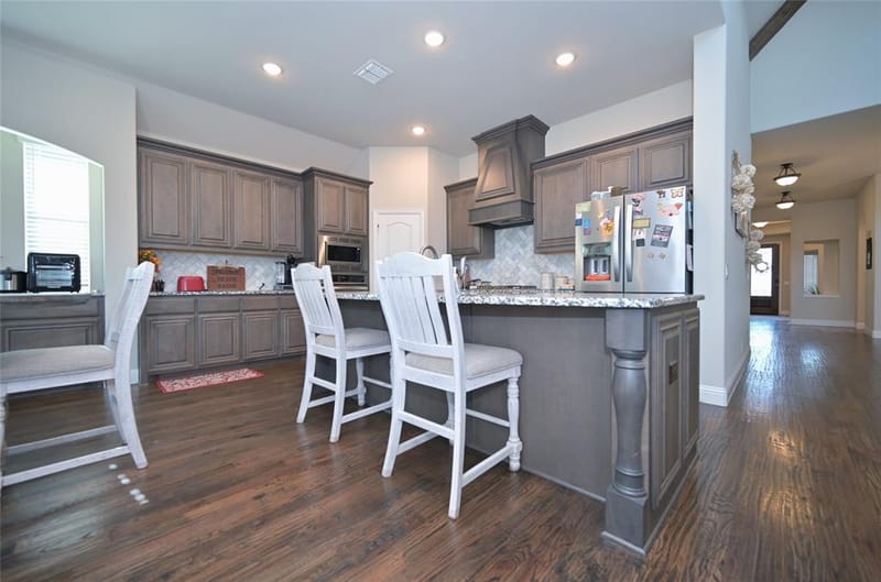 213 Oakcrest Drive, Justin TX 76247 - Photo 6