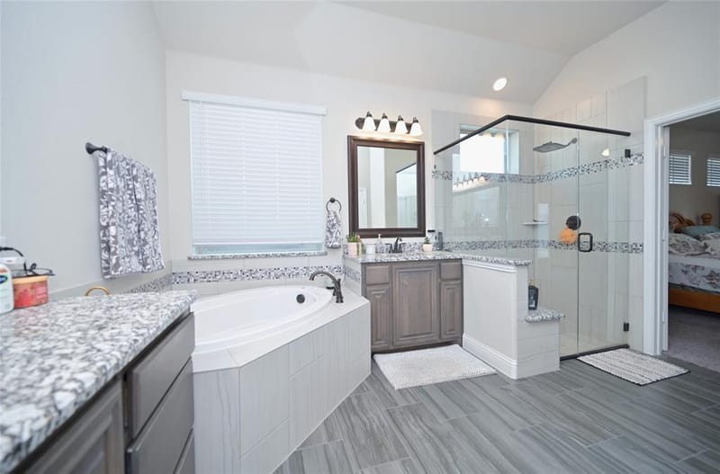 213 Oakcrest Drive, Justin TX 76247 - Photo 28