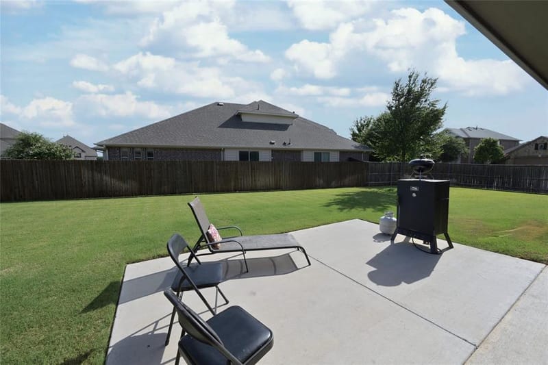 213 Oakcrest Drive, Justin TX 76247 - Photo 33