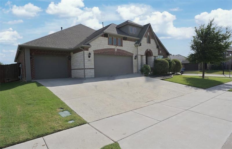 213 Oakcrest Drive, Justin TX 76247 - Photo 37