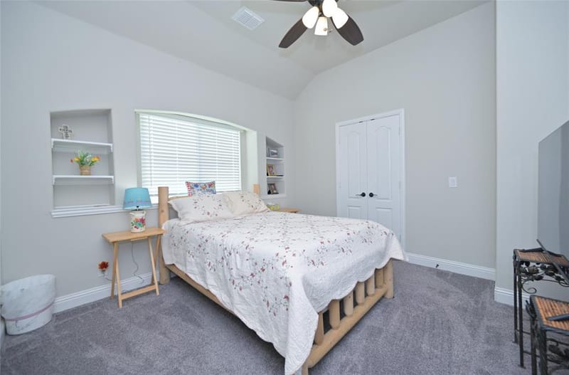 213 Oakcrest Drive, Justin TX 76247 - Photo 31