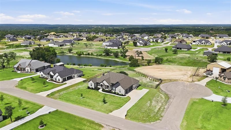 901 Medaris Way, Azle TX 76020 - Photo 36