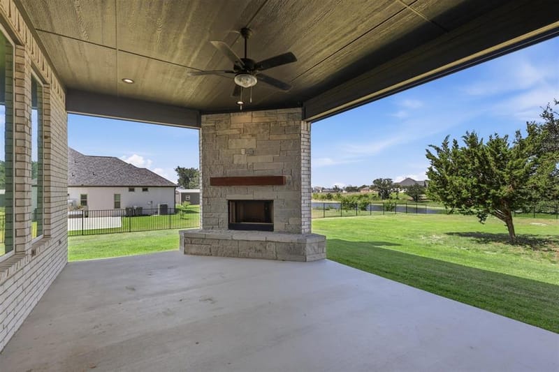 901 Medaris Way, Azle TX 76020 - Photo 30