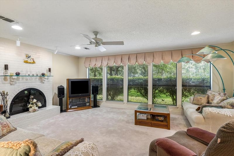833 Kingston Drive, Mansfield TX 76063 - Photo 6