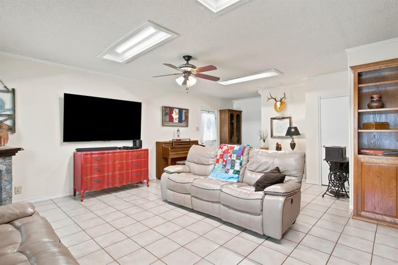 206 E North Street, Aubrey TX 76227 - Photo 18