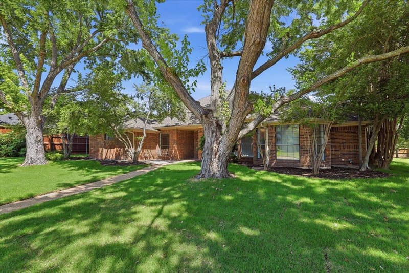 6608 Garfield Drive, Plano TX 75023 - Photo 3