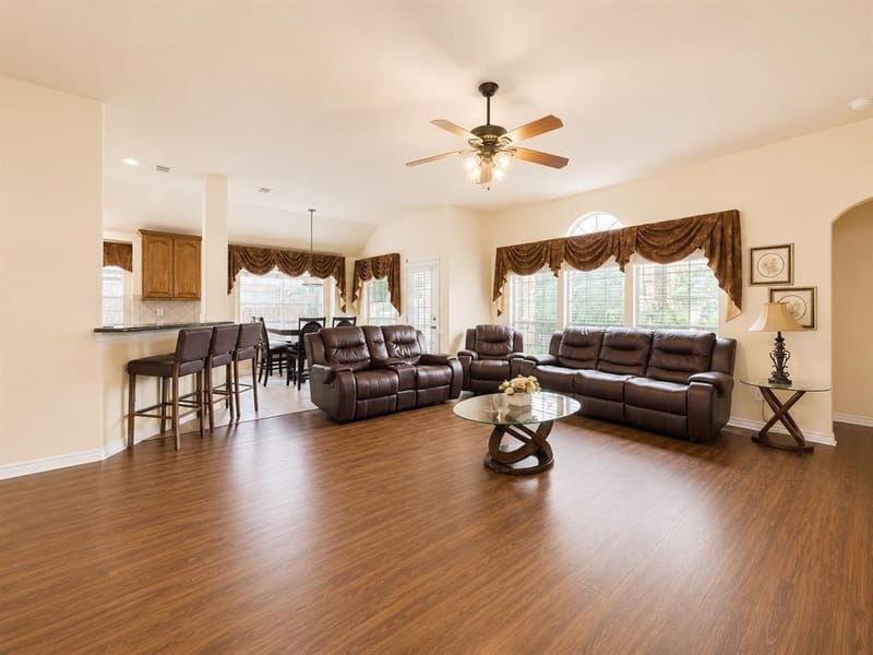 2201 Trickling Creek Drive, Garland TX 75041 - Photo 2