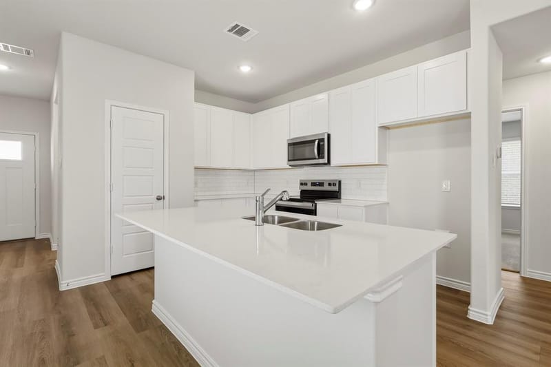 1705 Romans Road, Ennis TX 75119 - Photo 4
