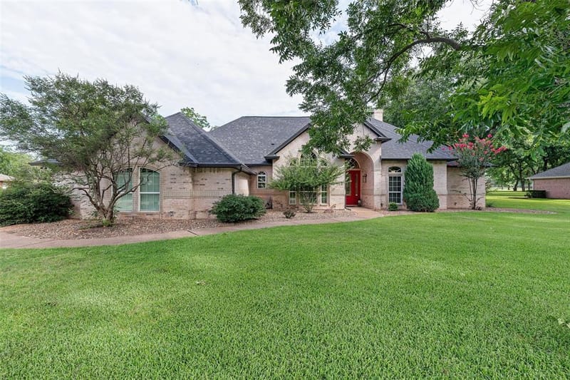 5612 Equestrian Court, Granbury TX 76049 - Photo 3