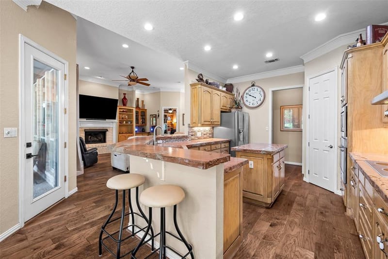 5612 Equestrian Court, Granbury TX 76049 - Photo 14