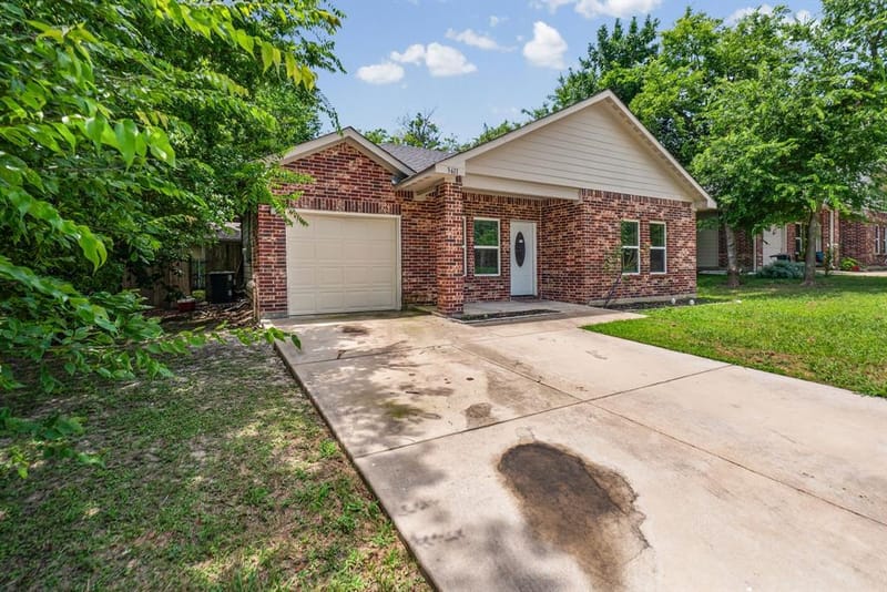 3611 Spencer Street, Greenville TX 75401 - Photo 3