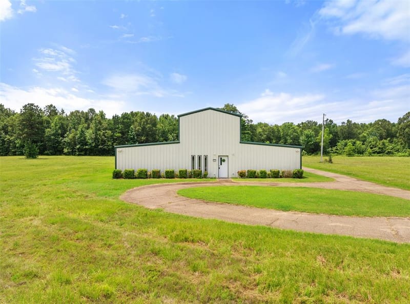 672 County Road 4960, Pittsburg TX 75686