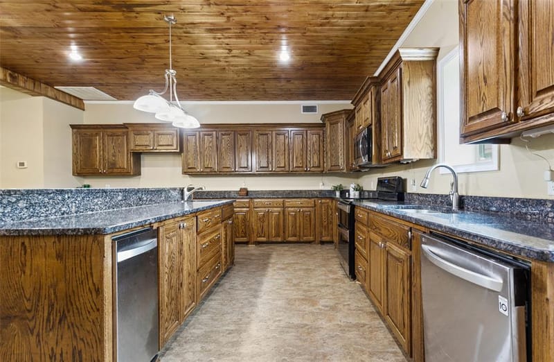 672 County Road 4960, Pittsburg TX 75686 - Photo 9