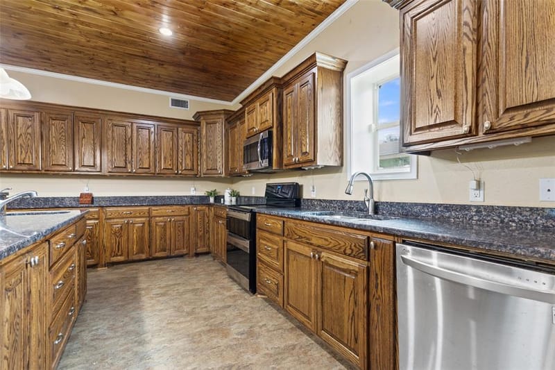 672 County Road 4960, Pittsburg TX 75686 - Photo 10