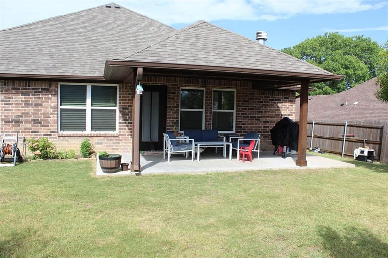 219 Prairie Wind Boulevard, Stephenville TX 76401 - Photo 16