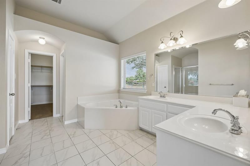 4201 Garden Path Lane, Mansfield TX 76063 - Photo 16