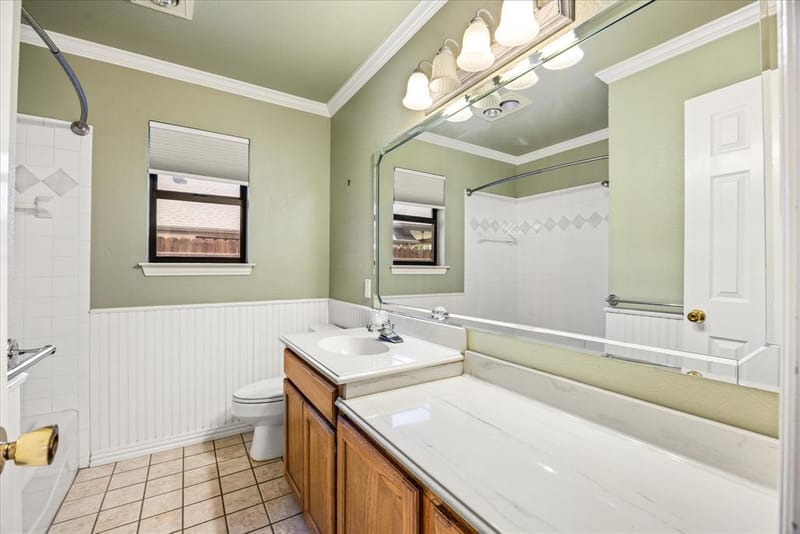 105 Casas Del Sur Street, Granbury TX 76049 - Photo 13