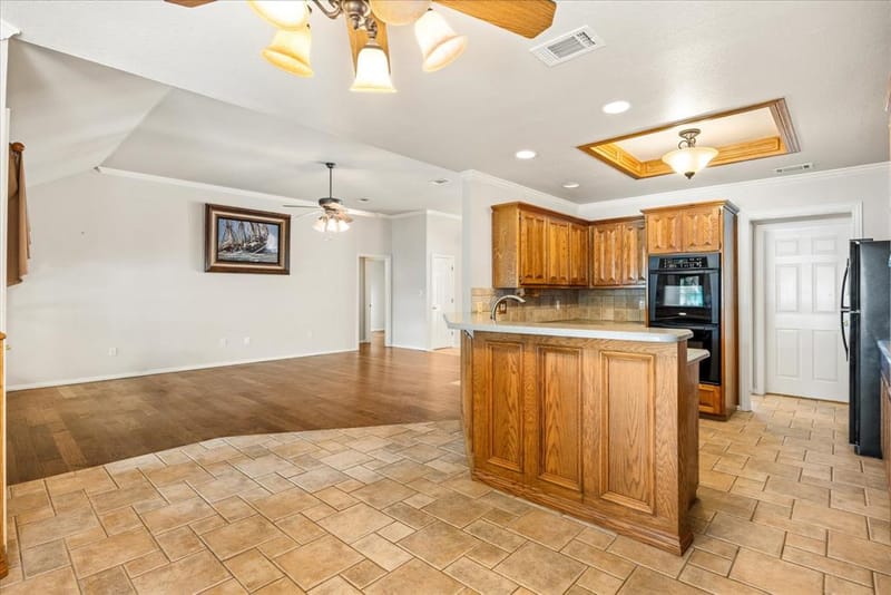 105 Casas Del Sur Street, Granbury TX 76049 - Photo 16