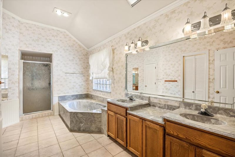 105 Casas Del Sur Street, Granbury TX 76049 - Photo 26
