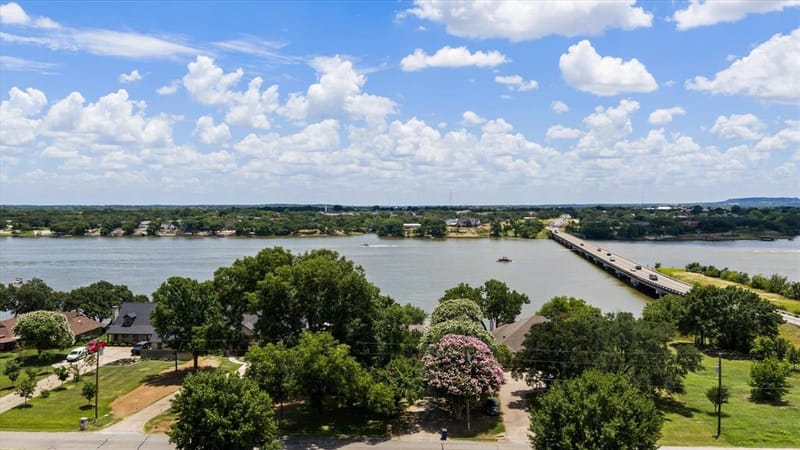105 Casas Del Sur Street, Granbury TX 76049 - Photo 28