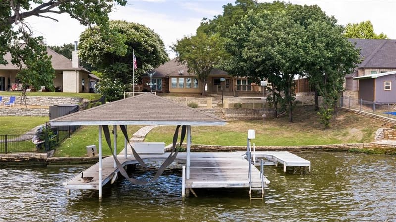 105 Casas Del Sur Street, Granbury TX 76049 - Photo 33