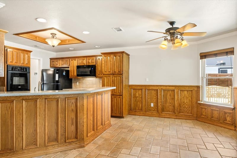 105 Casas Del Sur Street, Granbury TX 76049 - Photo 14