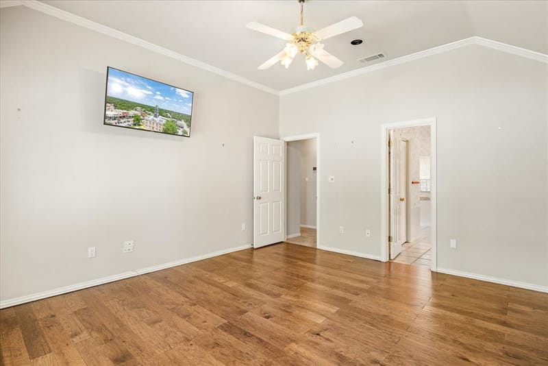 105 Casas Del Sur Street, Granbury TX 76049 - Photo 25