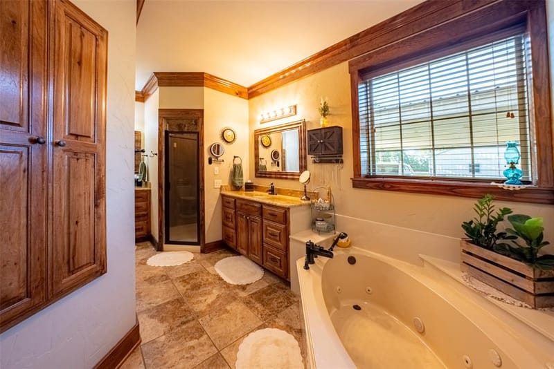 10457 State Highway 110, Van TX 75790 - Photo 18
