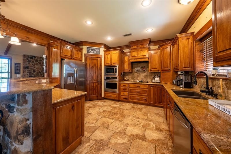 10457 State Highway 110, Van TX 75790 - Photo 11