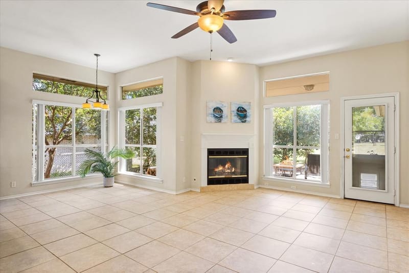 8724 Bellechase Road, Granbury TX 76049 - Photo 6