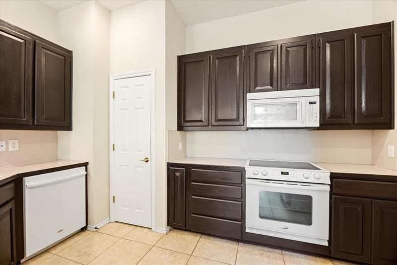 8724 Bellechase Road, Granbury TX 76049 - Photo 12
