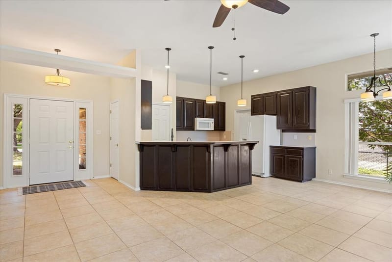 8724 Bellechase Road, Granbury TX 76049 - Photo 9