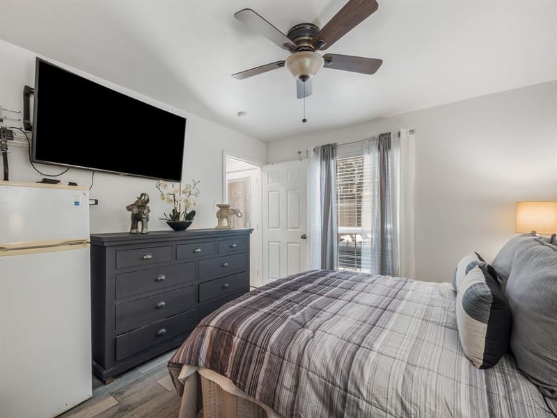 4655 Country Creek Drive # 1135, Dallas TX 75236 - Photo 17