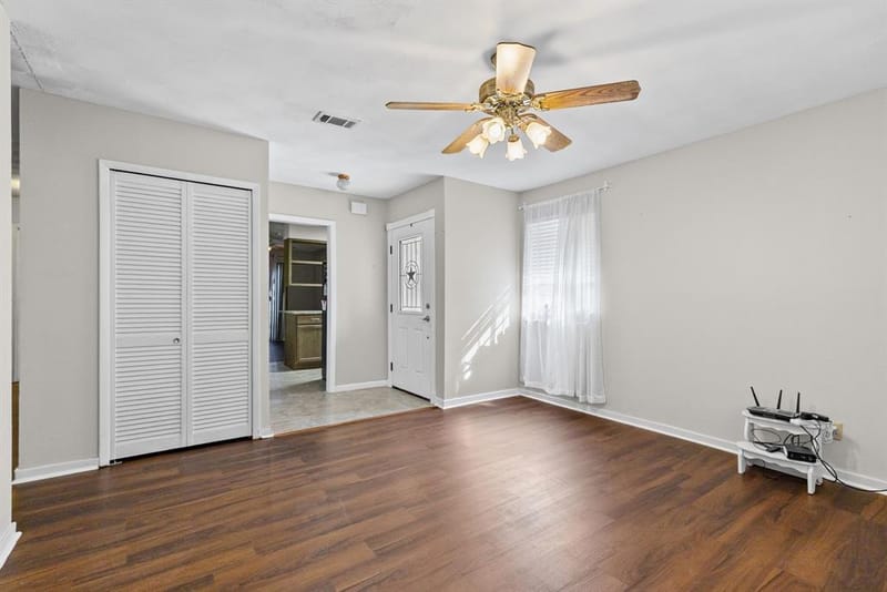 5213 Hilltop Drive, Greenville TX 75402 - Photo 7
