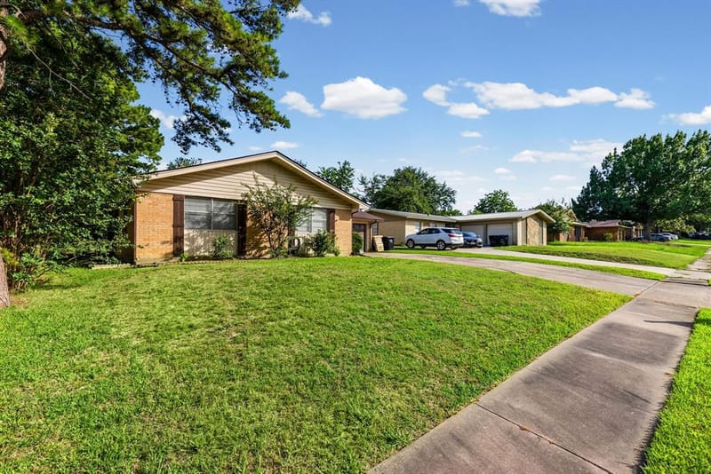 5213 Hilltop Drive, Greenville TX 75402 - Photo 4