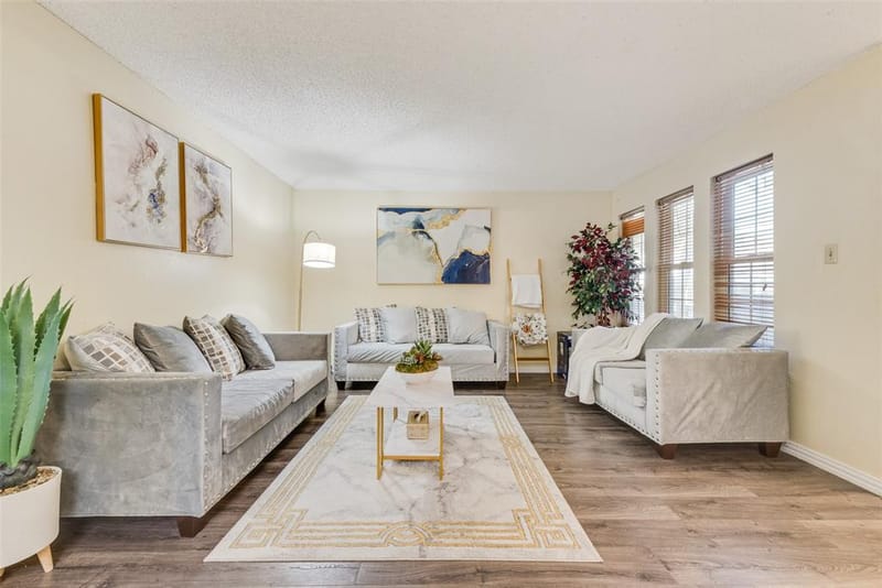 527 Towne House Lane, Richardson TX 75081 - Photo 3