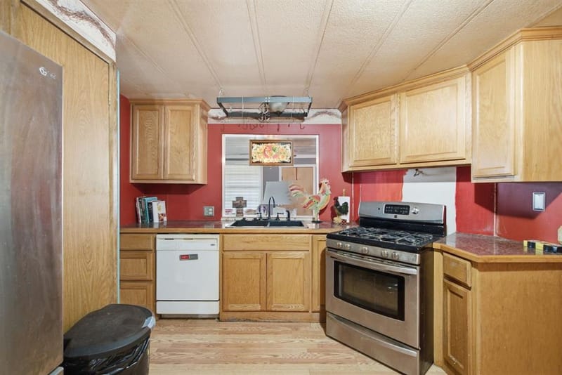 816 W Ayers Avenue, De Leon TX 76444 - Photo 12