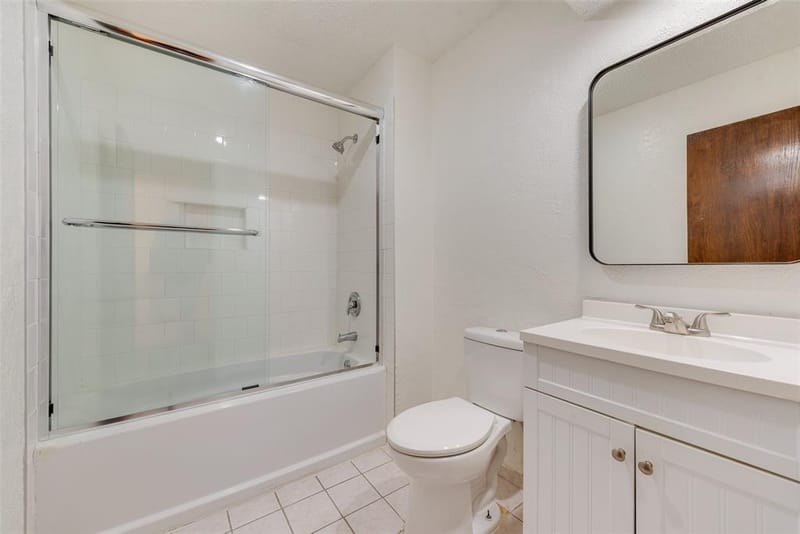 10906 Listi Drive, Dallas TX 75238 - Photo 9