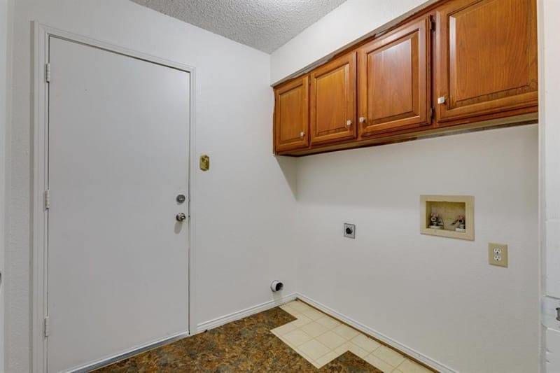 902 Wayne Avenue, Duncanville TX 75137 - Photo 6
