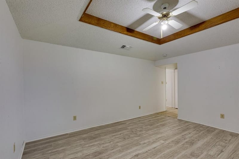 902 Wayne Avenue, Duncanville TX 75137 - Photo 13