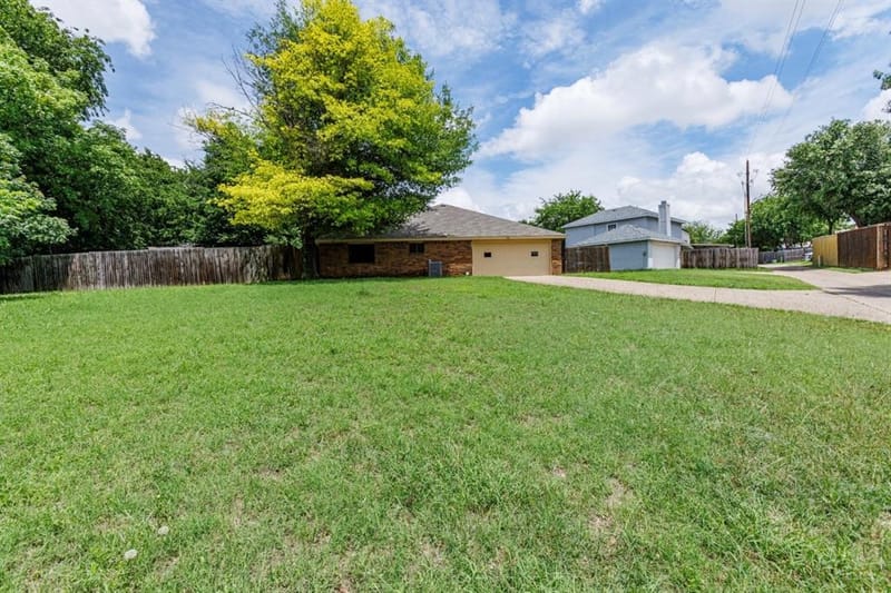 902 Wayne Avenue, Duncanville TX 75137 - Photo 28