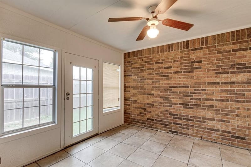 902 Wayne Avenue, Duncanville TX 75137 - Photo 5